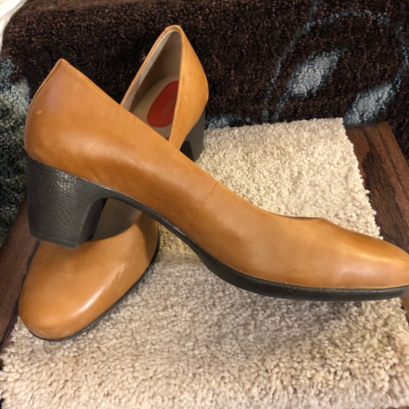 softwalk pumps